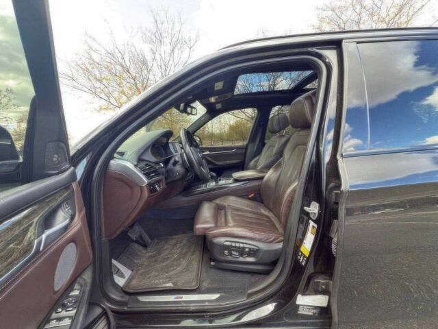 Чорний БМВ Х5, об'ємом двигуна 3 л та пробігом 71 тис. км за 15000 $, фото 7 на Automoto.ua