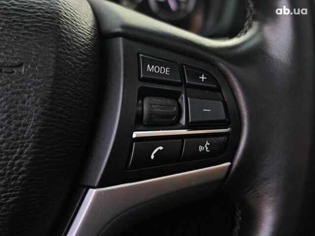 Чорний БМВ Х5, об'ємом двигуна 3 л та пробігом 298 тис. км за 19990 $, фото 21 на Automoto.ua