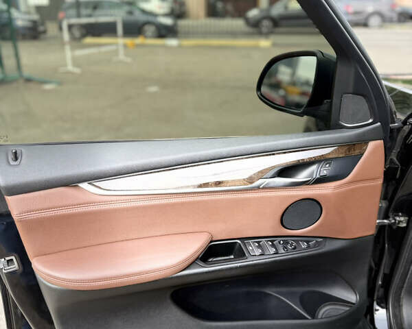 Черный БМВ Х5, объемом двигателя 2.98 л и пробегом 170 тыс. км за 22900 $, фото 10 на Automoto.ua