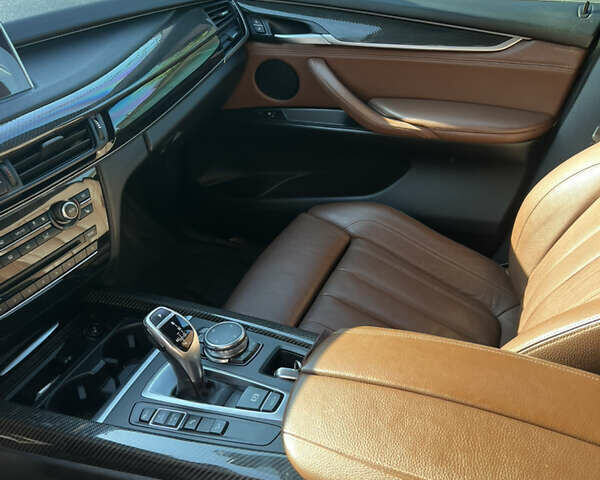 Черный БМВ Х5, объемом двигателя 2.99 л и пробегом 175 тыс. км за 33700 $, фото 13 на Automoto.ua