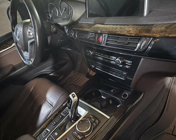 Черный БМВ Х5, объемом двигателя 2 л и пробегом 212 тыс. км за 19900 $, фото 63 на Automoto.ua