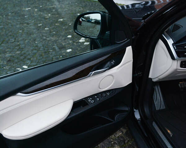 Черный БМВ Х5, объемом двигателя 2 л и пробегом 167 тыс. км за 23000 $, фото 25 на Automoto.ua