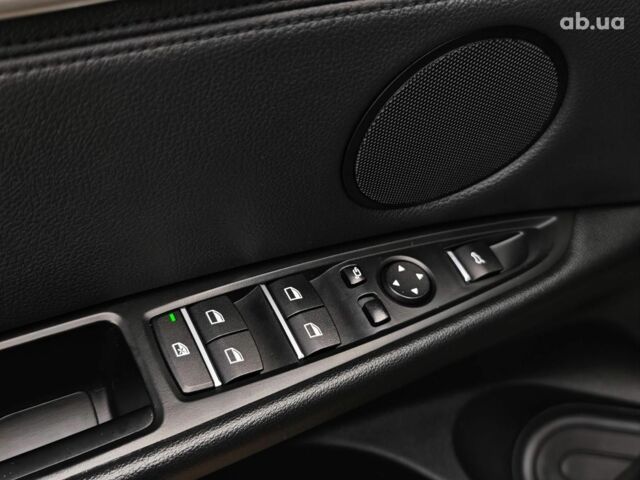 Чорний БМВ Х5, об'ємом двигуна 3 л та пробігом 298 тис. км за 19990 $, фото 12 на Automoto.ua