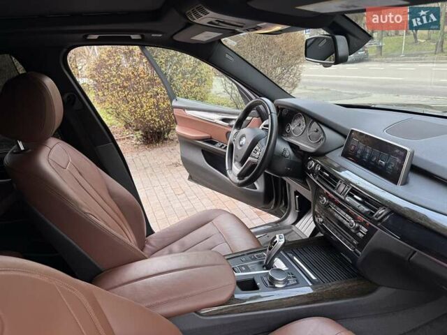 Чорний БМВ Х5, об'ємом двигуна 2.98 л та пробігом 147 тис. км за 18300 $, фото 28 на Automoto.ua