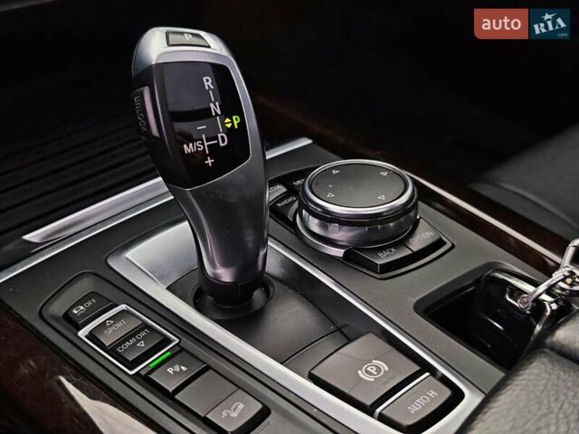 Черный БМВ Х5, объемом двигателя 3 л и пробегом 298 тыс. км за 19990 $, фото 17 на Automoto.ua