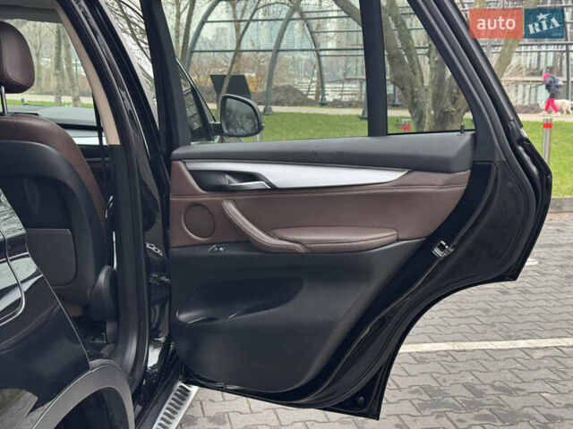 Черный БМВ Х5, объемом двигателя 2 л и пробегом 117 тыс. км за 25499 $, фото 27 на Automoto.ua