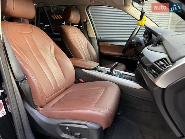 Черный БМВ Х5, объемом двигателя 2 л и пробегом 193 тыс. км за 26990 $, фото 12 на Automoto.ua
