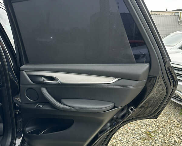 Чорний БМВ Х5, об'ємом двигуна 2 л та пробігом 187 тис. км за 26000 $, фото 30 на Automoto.ua
