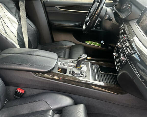 Черный БМВ Х5, объемом двигателя 3 л и пробегом 99 тыс. км за 24900 $, фото 10 на Automoto.ua