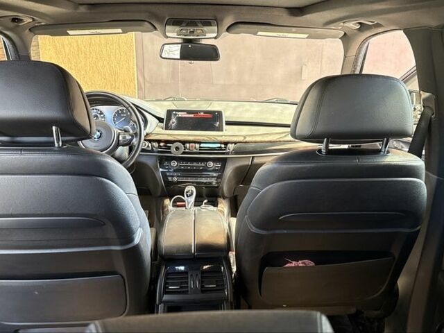 Черный БМВ Х5, объемом двигателя 3 л и пробегом 209 тыс. км за 32900 $, фото 3 на Automoto.ua