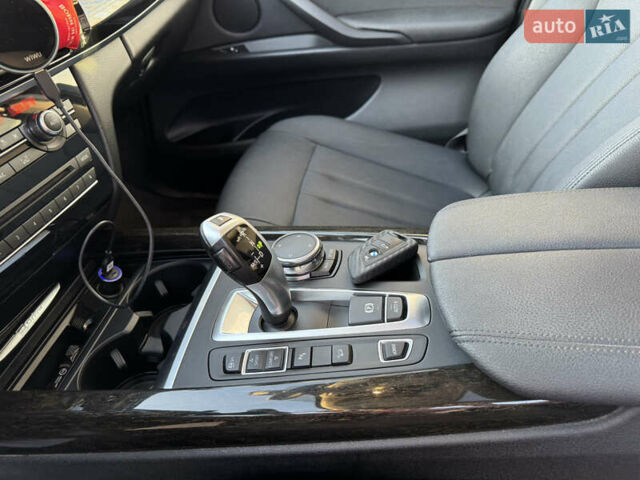 Черный БМВ Х5, объемом двигателя 2 л и пробегом 120 тыс. км за 27900 $, фото 3 на Automoto.ua