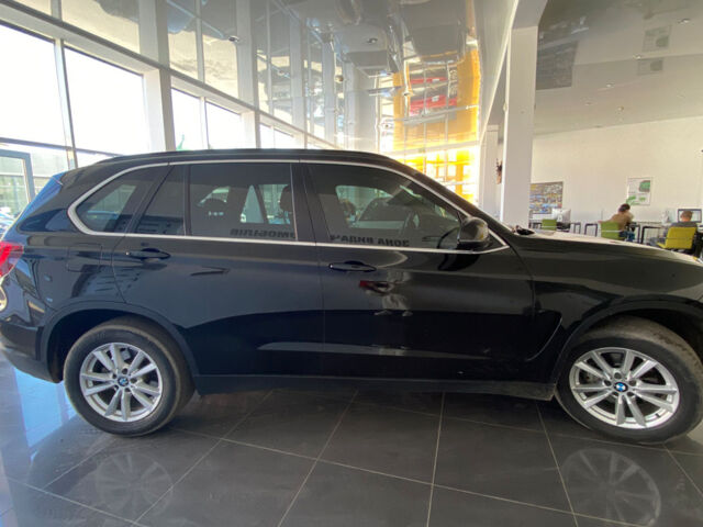 Черный БМВ Х5, объемом двигателя 2 л и пробегом 112 тыс. км за 34500 $, фото 7 на Automoto.ua