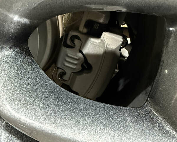 Черный БМВ Х5, объемом двигателя 2 л и пробегом 212 тыс. км за 19900 $, фото 56 на Automoto.ua