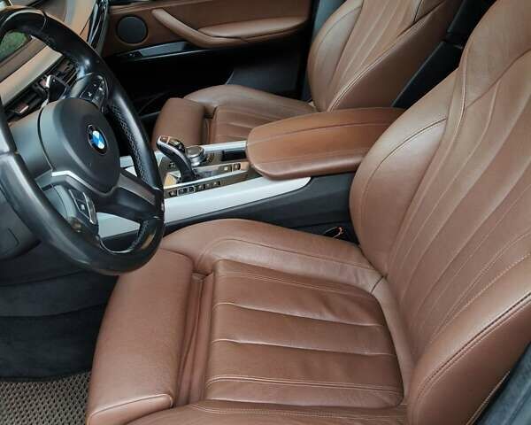 Черный БМВ Х5, объемом двигателя 2.99 л и пробегом 262 тыс. км за 38900 $, фото 12 на Automoto.ua