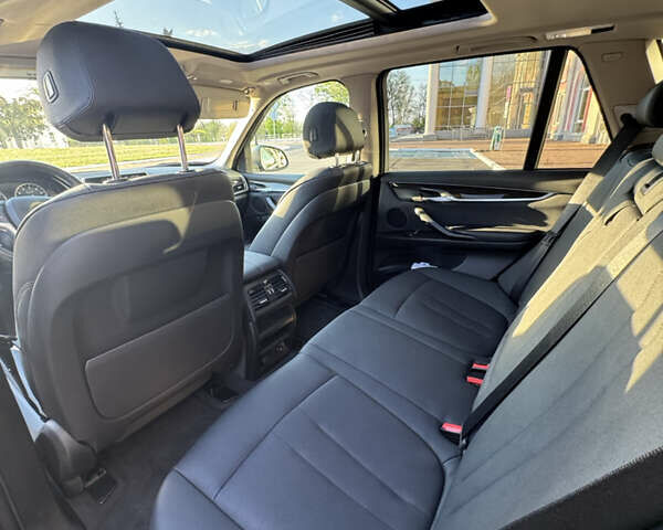 Черный БМВ Х5, объемом двигателя 2 л и пробегом 120 тыс. км за 27900 $, фото 9 на Automoto.ua