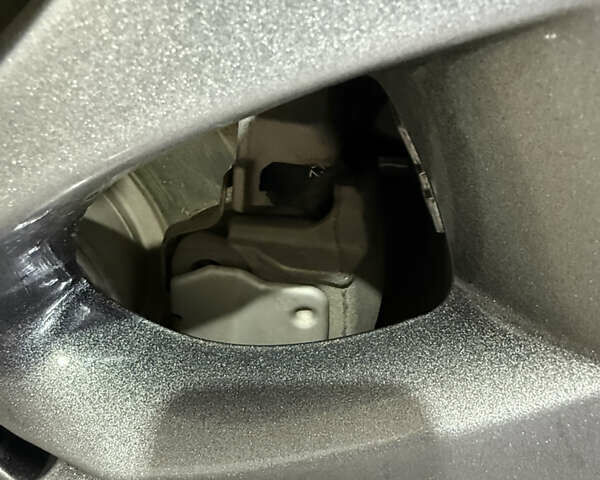 Черный БМВ Х5, объемом двигателя 2 л и пробегом 212 тыс. км за 19900 $, фото 50 на Automoto.ua