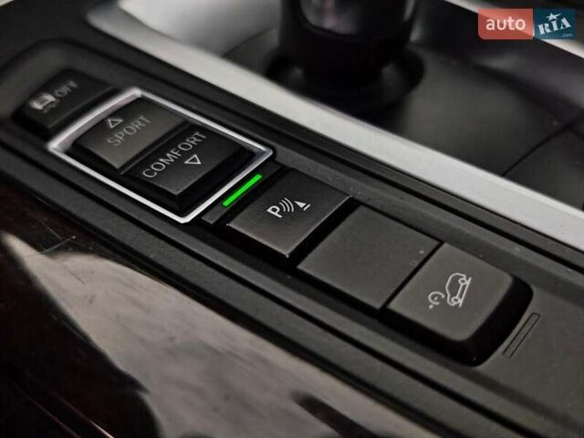 Черный БМВ Х5, объемом двигателя 3 л и пробегом 298 тыс. км за 19990 $, фото 18 на Automoto.ua