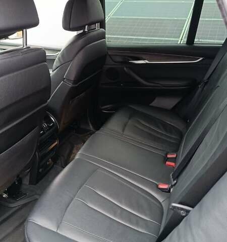 Черный БМВ Х5, объемом двигателя 2 л и пробегом 190 тыс. км за 28000 $, фото 5 на Automoto.ua