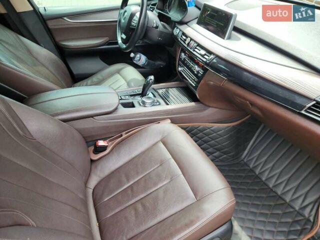 Черный БМВ Х5, объемом двигателя 2 л и пробегом 204 тыс. км за 29900 $, фото 14 на Automoto.ua