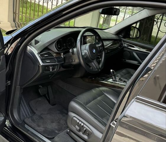 Черный БМВ Х5, объемом двигателя 3 л и пробегом 109 тыс. км за 26500 $, фото 3 на Automoto.ua