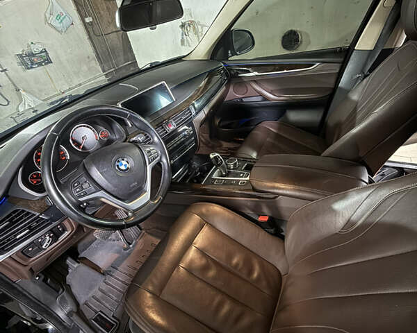 Черный БМВ Х5, объемом двигателя 2 л и пробегом 212 тыс. км за 19900 $, фото 67 на Automoto.ua