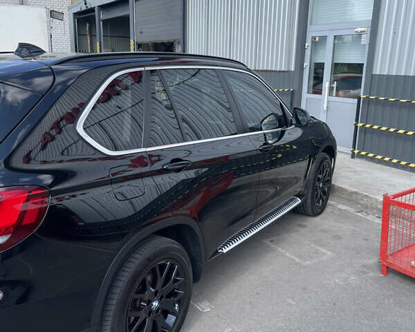 Чорний БМВ Х5, об'ємом двигуна 2 л та пробігом 118 тис. км за 29500 $, фото 27 на Automoto.ua