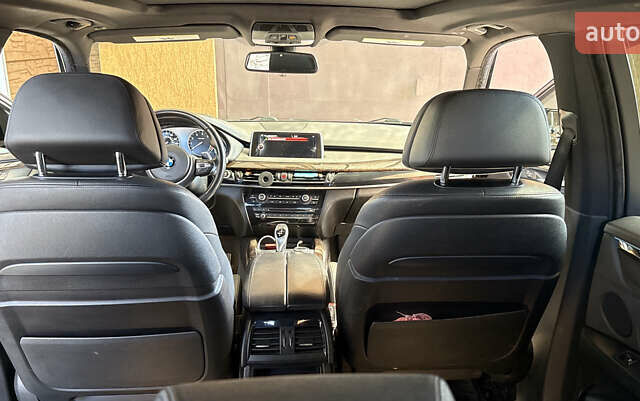 БМВ Х5 2016 в Днепре (Днепропетровске) на Automoto.ua Черный БМВ Х5, объемом двигателя 2.98 л и пробегом 210 тыс. км за 29900 $, фото 13 на Automoto.ua