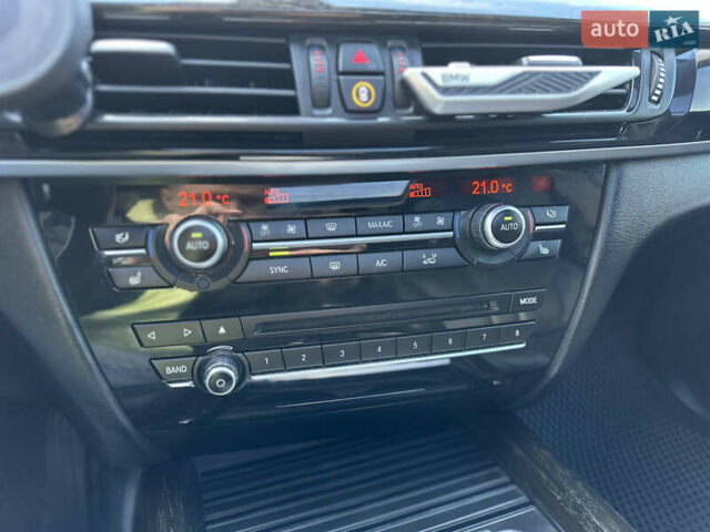 Чорний БМВ Х5, об'ємом двигуна 2 л та пробігом 189 тис. км за 24500 $, фото 15 на Automoto.ua