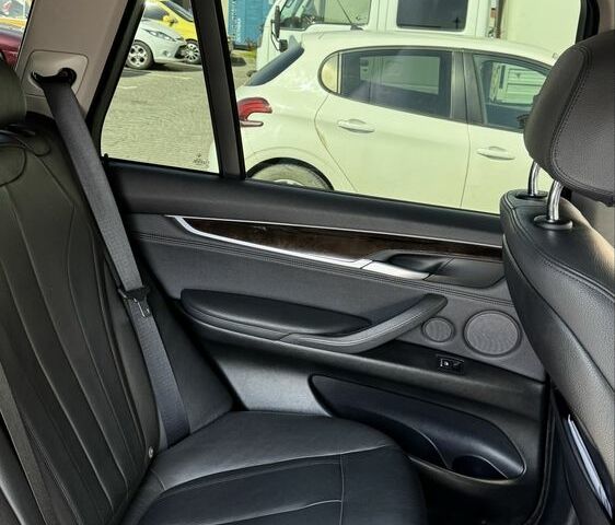 Черный БМВ Х5, объемом двигателя 3 л и пробегом 109 тыс. км за 26500 $, фото 8 на Automoto.ua