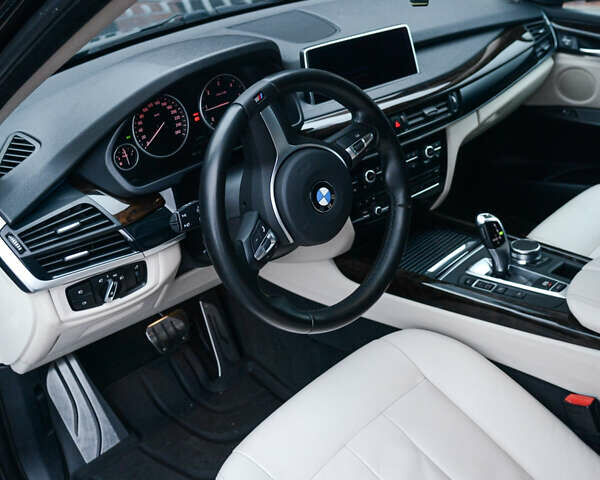 Черный БМВ Х5, объемом двигателя 2 л и пробегом 167 тыс. км за 23000 $, фото 13 на Automoto.ua