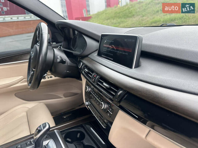 Черный БМВ Х5, объемом двигателя 3 л и пробегом 240 тыс. км за 33700 $, фото 9 на Automoto.ua