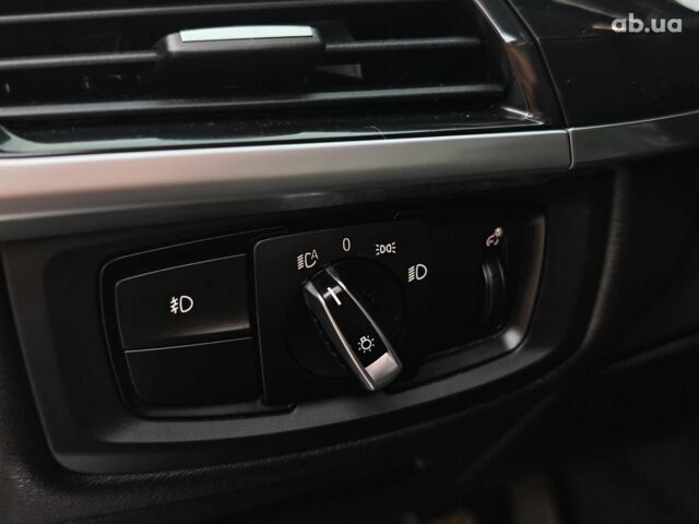 Чорний БМВ Х5, об'ємом двигуна 3 л та пробігом 298 тис. км за 19990 $, фото 13 на Automoto.ua