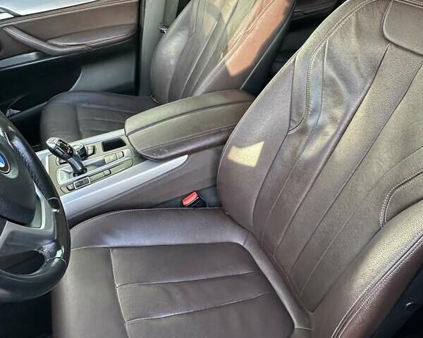 Черный БМВ Х5, объемом двигателя 2 л и пробегом 259 тыс. км за 25800 $, фото 24 на Automoto.ua