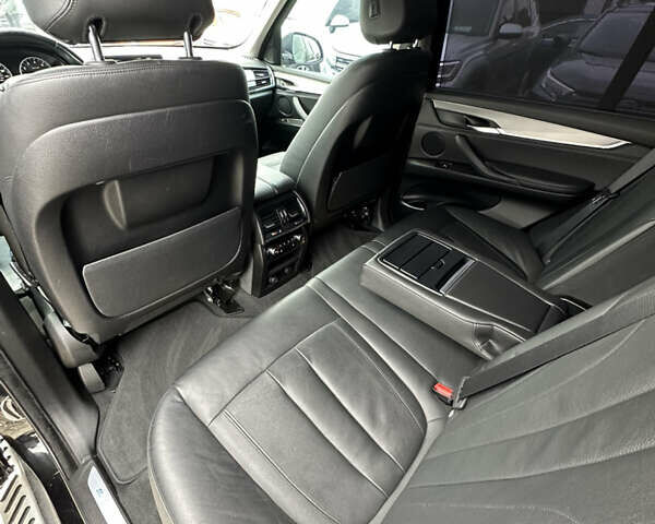Чорний БМВ Х5, об'ємом двигуна 2 л та пробігом 187 тис. км за 26000 $, фото 22 на Automoto.ua