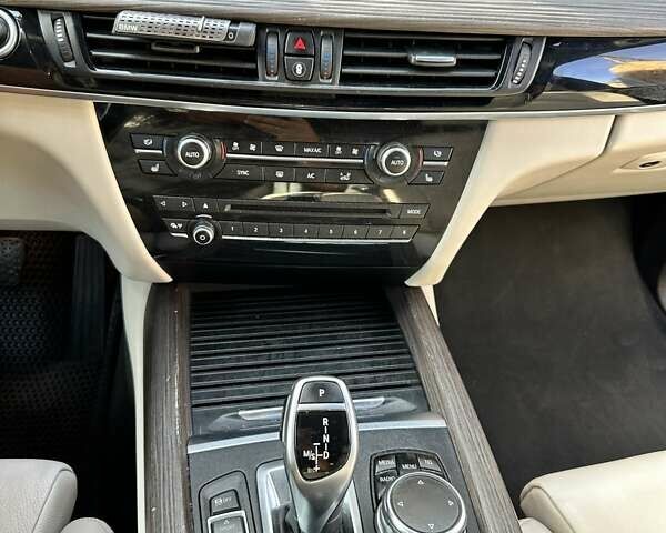 Чорний БМВ Х5, об'ємом двигуна 2.99 л та пробігом 229 тис. км за 31799 $, фото 21 на Automoto.ua