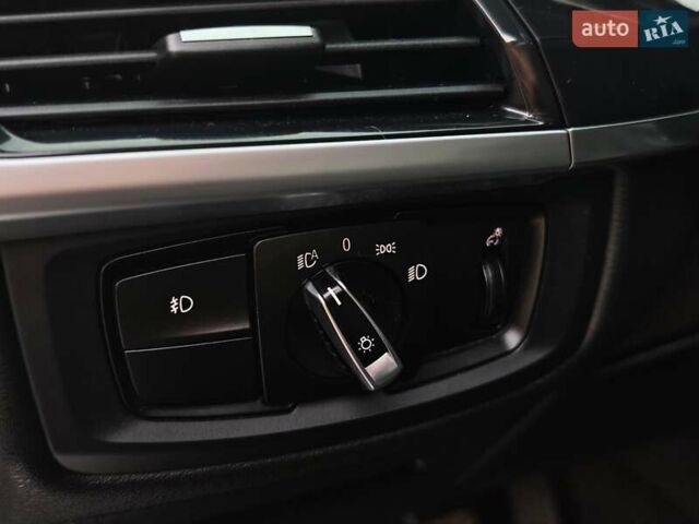 Черный БМВ Х5, объемом двигателя 3 л и пробегом 298 тыс. км за 19990 $, фото 13 на Automoto.ua