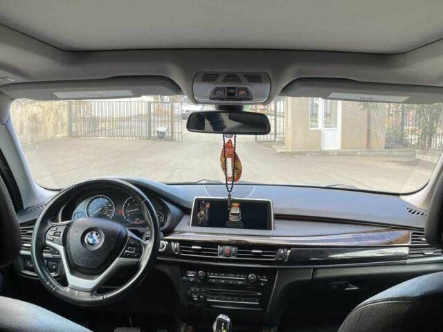 Чорний БМВ Х5, об'ємом двигуна 3 л та пробігом 192 тис. км за 18200 $, фото 5 на Automoto.ua