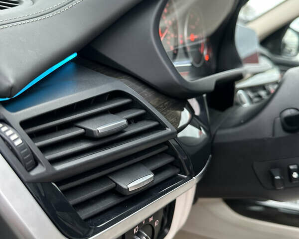 Чорний БМВ Х5, об'ємом двигуна 2.99 л та пробігом 280 тис. км за 23000 $, фото 15 на Automoto.ua