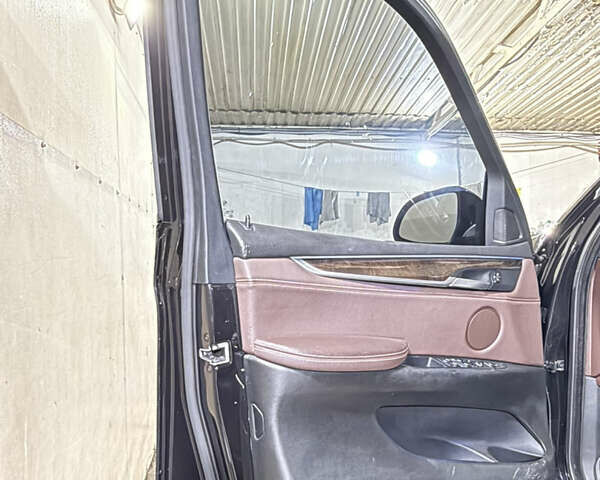 Черный БМВ Х5, объемом двигателя 2 л и пробегом 212 тыс. км за 19900 $, фото 71 на Automoto.ua