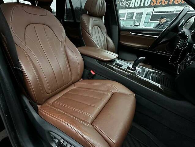 Чорний БМВ Х5, об'ємом двигуна 2.99 л та пробігом 188 тис. км за 37000 $, фото 18 на Automoto.ua