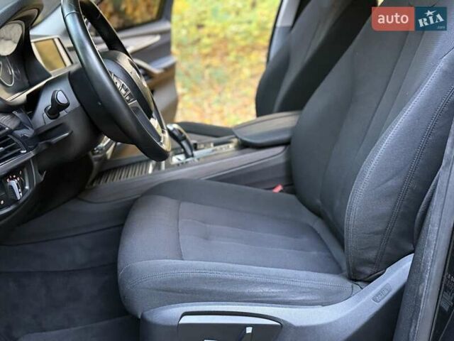 Чорний БМВ Х5, об'ємом двигуна 2 л та пробігом 130 тис. км за 28500 $, фото 54 на Automoto.ua