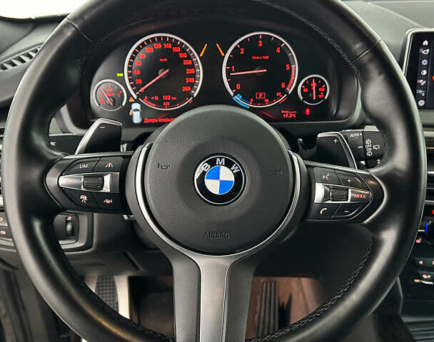 Чорний БМВ Х5, об'ємом двигуна 2.99 л та пробігом 178 тис. км за 38950 $, фото 13 на Automoto.ua