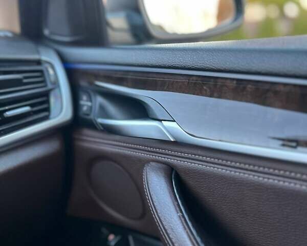 Черный БМВ Х5, объемом двигателя 2 л и пробегом 220 тыс. км за 24900 $, фото 97 на Automoto.ua