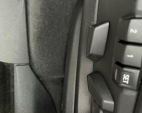 Черный БМВ Х5, объемом двигателя 2 л и пробегом 142 тыс. км за 25000 $, фото 26 на Automoto.ua