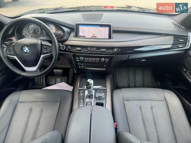 Черный БМВ Х5, объемом двигателя 2 л и пробегом 204 тыс. км за 8000 $, фото 5 на Automoto.ua
