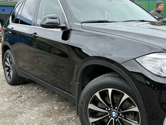 Черный БМВ Х5, объемом двигателя 2 л и пробегом 235 тыс. км за 27500 $, фото 3 на Automoto.ua