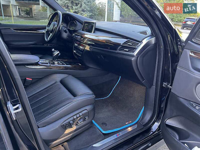 Чорний БМВ Х5, об'ємом двигуна 2.99 л та пробігом 134 тис. км за 23800 $, фото 12 на Automoto.ua