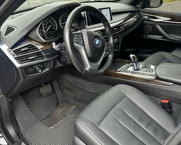 Черный БМВ Х5, объемом двигателя 2 л и пробегом 107 тыс. км за 33000 $, фото 14 на Automoto.ua
