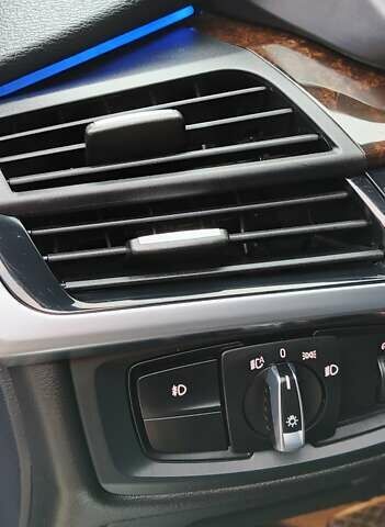 Чорний БМВ Х5, об'ємом двигуна 2 л та пробігом 200 тис. км за 26500 $, фото 32 на Automoto.ua