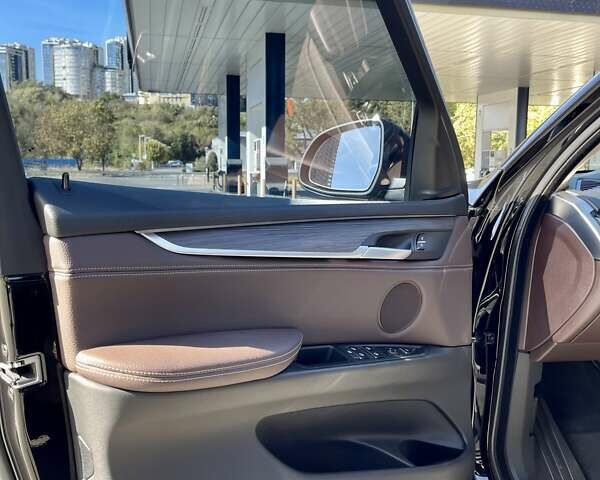 Чорний БМВ Х5, об'ємом двигуна 2 л та пробігом 100 тис. км за 38000 $, фото 8 на Automoto.ua